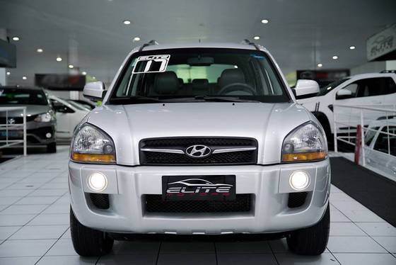 HYUNDAI TUCSON 2.0 MPFI GLS 16V 143CV 2WD FLEX 4P AUTOMÁTICO HYUNDAI TUCSON 2.0 MPFI GLS 16V 143CV 2WD FLEX 4P AUTOMÁTICO